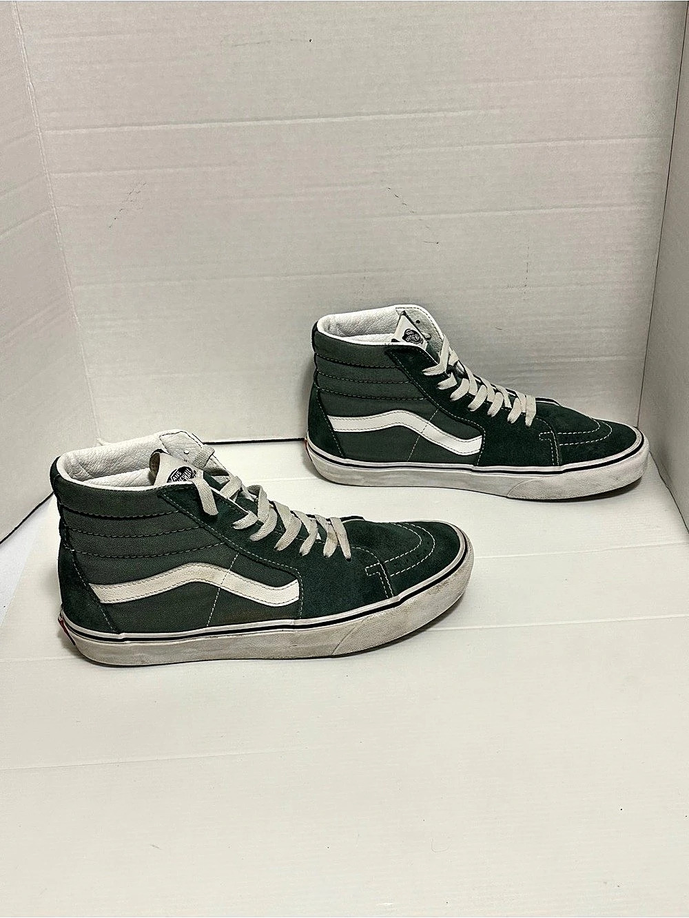 Vans Sk8-Hi Green & White Men's US 8.5 Sneakers